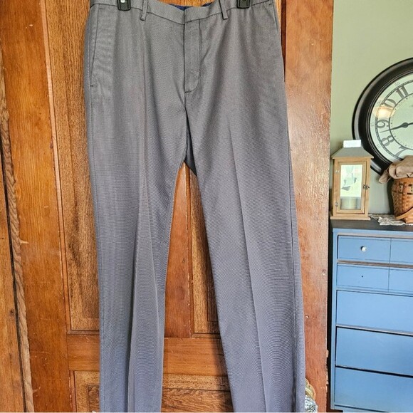 Banana Republic 33x34 Gray Small Pattern 54023 Slim Fit Cotton Mens Pants - Picture 2 of 7
